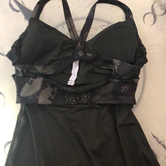 Lulu lemon work out top. - Picture 5 of 5